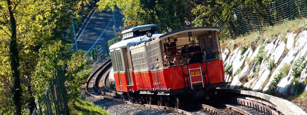 La Tranvia Sassi-Superga: Storia, Curiosità e Percorso Panoramico
